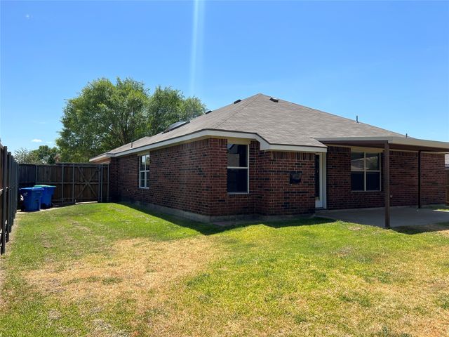 7521 Danridge Road, Rowlett, TX 75089