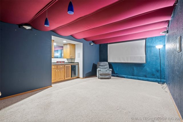 633 Kenwood Drive, Bartlesville, OK 74006