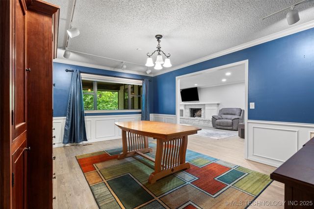 633 Kenwood Drive, Bartlesville, OK 74006