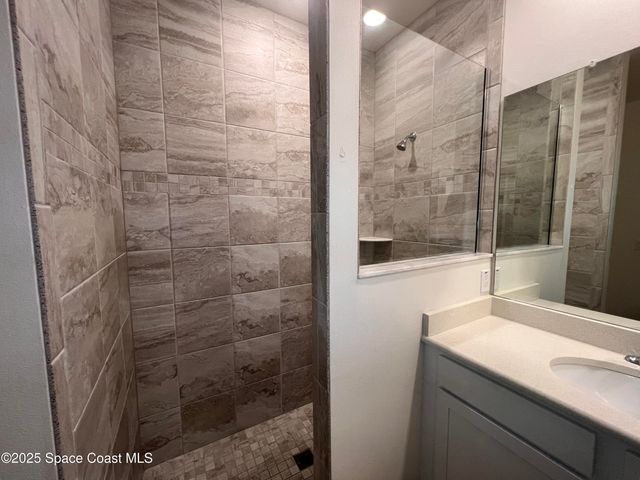 1031 Grapefruit Road SE, Palm Bay, FL 32909