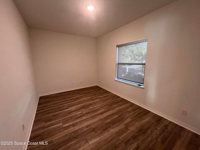 1031 Grapefruit Road SE, Palm Bay, FL 32909