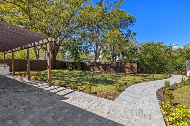 2117 S WEST SHORE BOULEVARD, Tampa, FL 33629