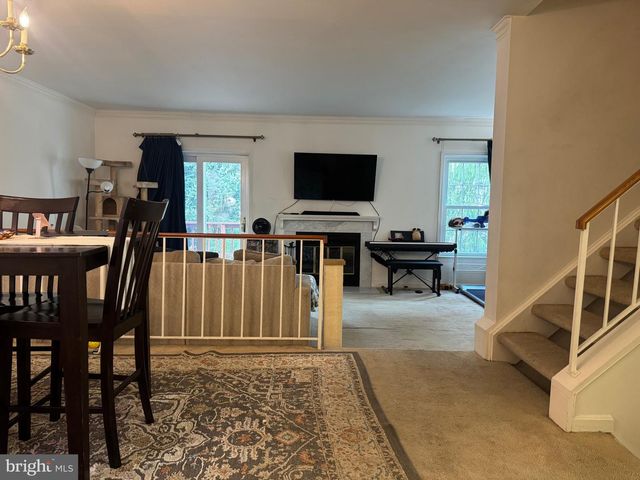 14206 OXFORD DR, Laurel, MD 20707