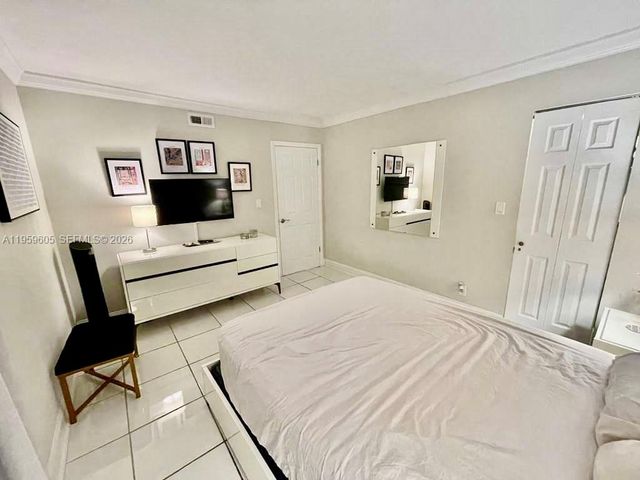 4800 Bayview Drive 505, Fort Lauderdale, FL 33308