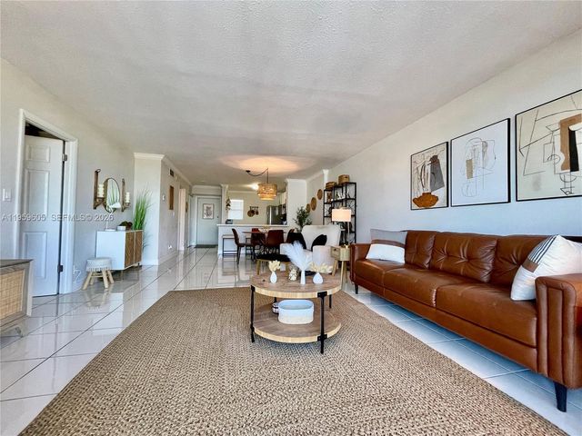 4800 Bayview Drive 505, Fort Lauderdale, FL 33308
