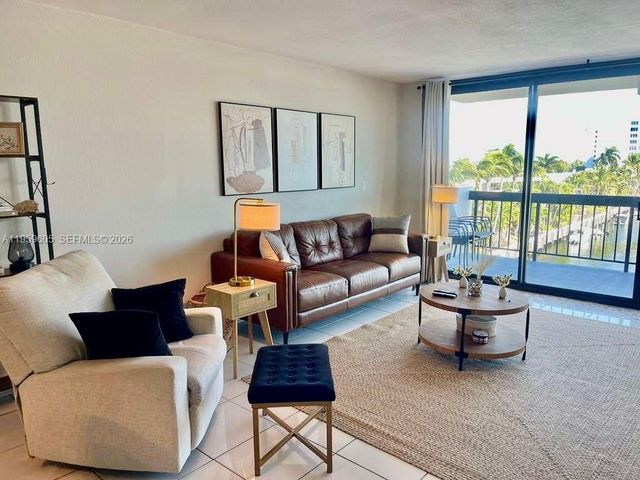 4800 Bayview Drive 505, Fort Lauderdale, FL 33308