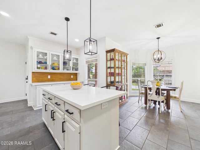 118 Kentucky Lane, Lafayette, LA 70507