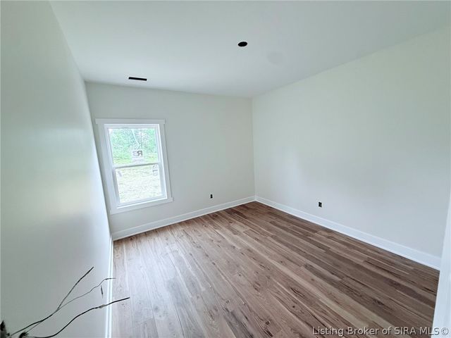1405 Mount Zion, Henryville, IN 47126
