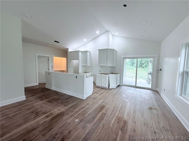 1405 Mount Zion, Henryville, IN 47126