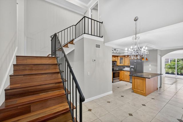 382 Golfview Road C, North Palm Beach, FL 33408