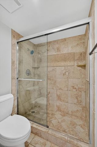 382 Golfview Road C, North Palm Beach, FL 33408