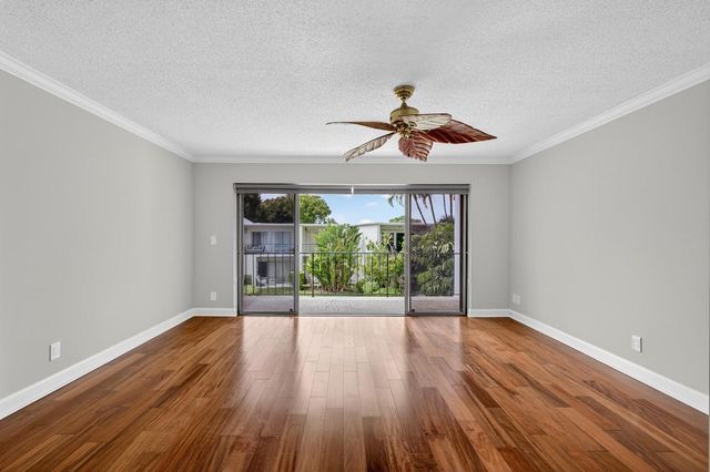382 Golfview Road C, North Palm Beach, FL 33408