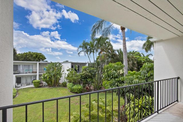 382 Golfview Road C, North Palm Beach, FL 33408