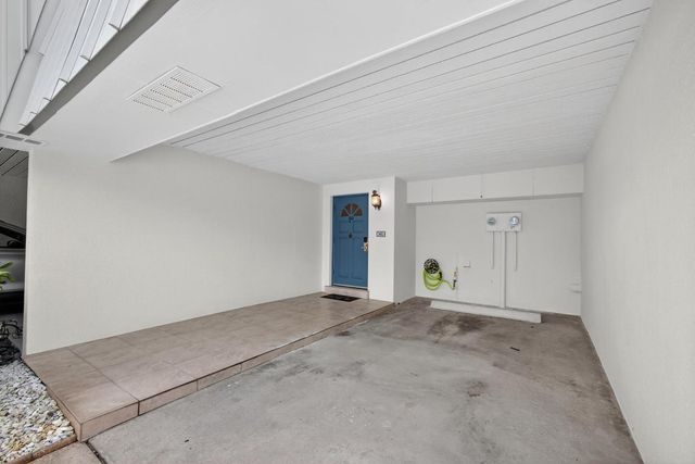 382 Golfview Road C, North Palm Beach, FL 33408