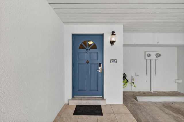 382 Golfview Road C, North Palm Beach, FL 33408