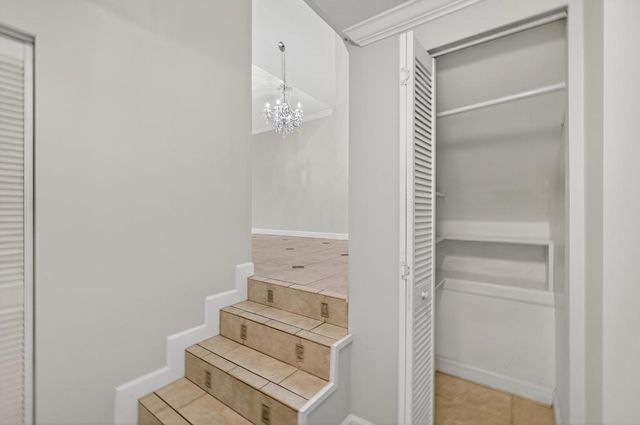 382 Golfview Road C, North Palm Beach, FL 33408