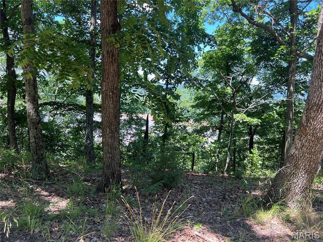 1055 Wings Road, St Albans, MO 63073