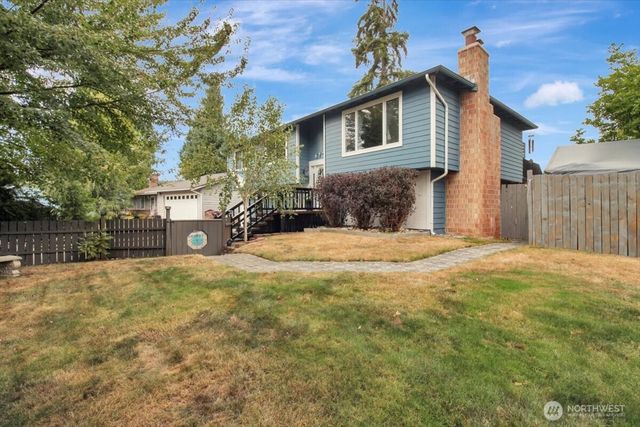 6706 22nd Drive NE, Marysville, WA 98271