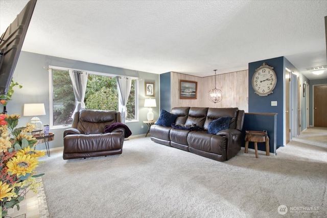 6706 22nd Drive NE, Marysville, WA 98271
