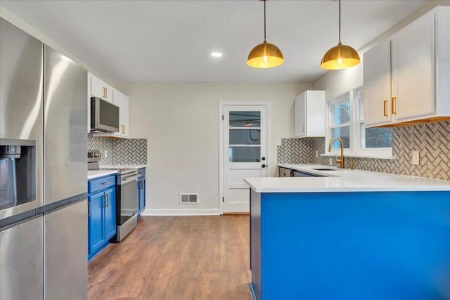 3417 Windsor RD, Roanoke, VA 24018