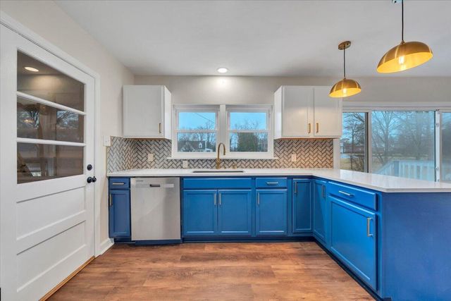 3417 Windsor RD, Roanoke, VA 24018