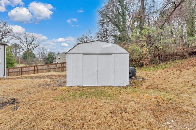 3417 Windsor RD, Roanoke, VA 24018