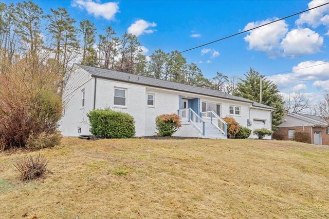 3417 Windsor RD, Roanoke, VA 24018