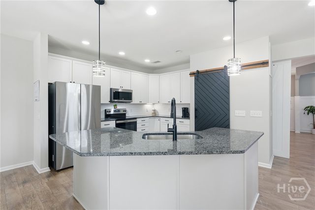 557 Waybridge Way, Richmond Hill, GA 31324