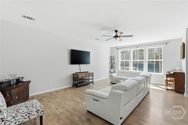 557 Waybridge Way, Richmond Hill, GA 31324