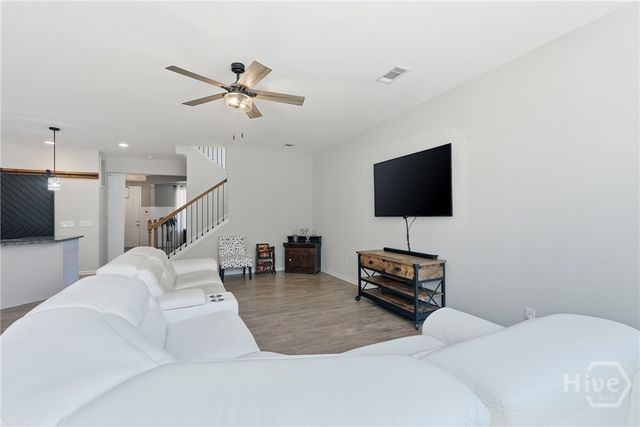 557 Waybridge Way, Richmond Hill, GA 31324