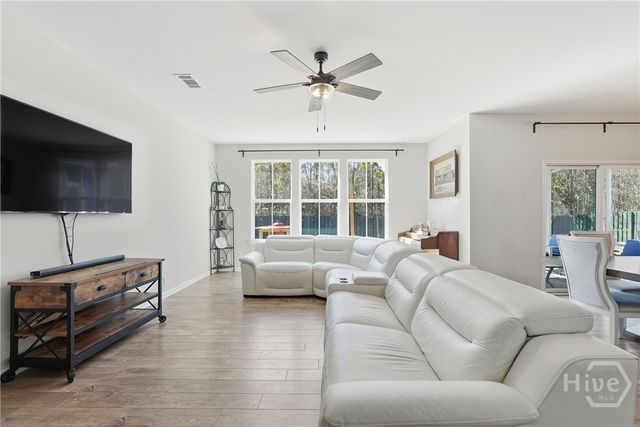 557 Waybridge Way, Richmond Hill, GA 31324