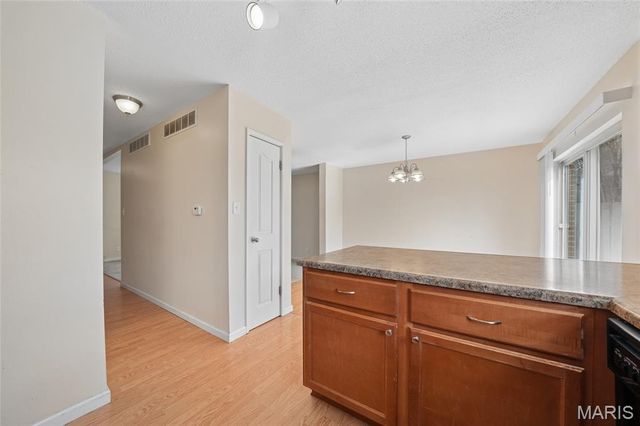 1426 Willow Brook Cove, St Louis, MO 63146