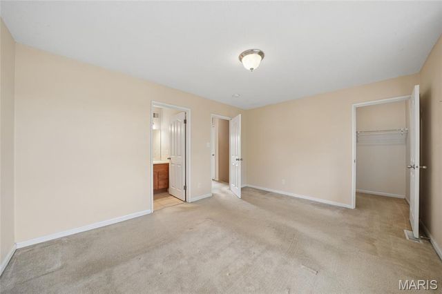 1426 Willow Brook Cove, St Louis, MO 63146