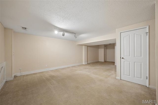 1426 Willow Brook Cove, St Louis, MO 63146