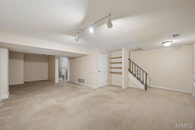 1426 Willow Brook Cove, St Louis, MO 63146