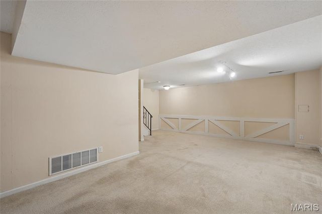 1426 Willow Brook Cove, St Louis, MO 63146