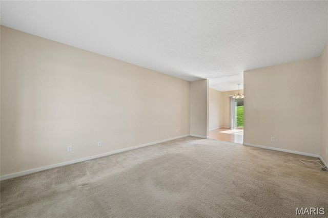 1426 Willow Brook Cove, St Louis, MO 63146