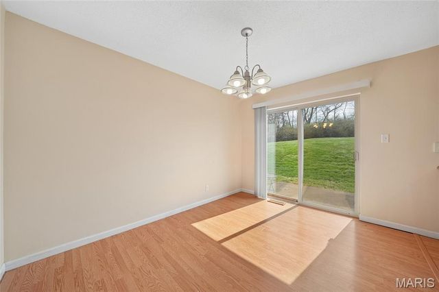 1426 Willow Brook Cove, St Louis, MO 63146