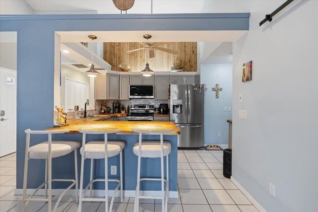 2538 SE Tropical East Circle, Port St. Lucie, Port St Lucie, FL 34952