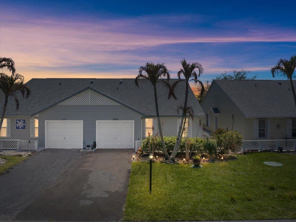 2538 SE Tropical East Circle, Port St. Lucie, Port St Lucie, FL 34952