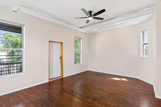 1710 W Erie Street 301, Chicago, IL 60622
