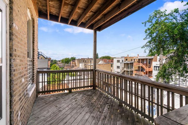 1710 W Erie Street 301, Chicago, IL 60622