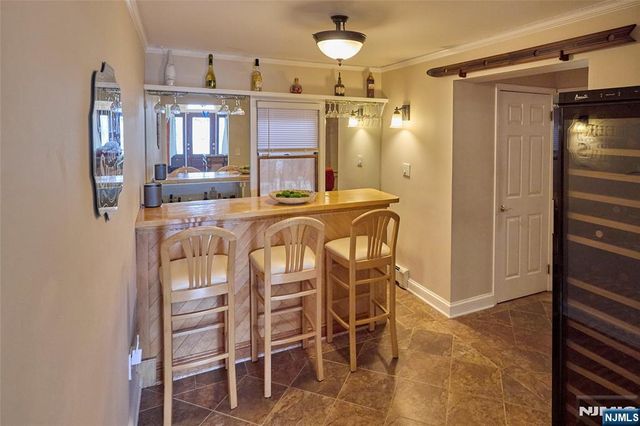 2 Cayuga Trail, Wayne, NJ 07470