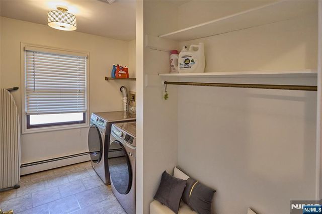 2 Cayuga Trail, Wayne, NJ 07470