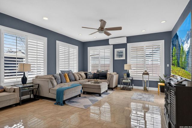 343 W Gramercy Pl, San Antonio, TX 78212