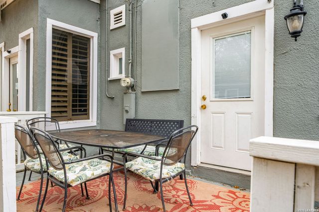 343 W Gramercy Pl, San Antonio, TX 78212