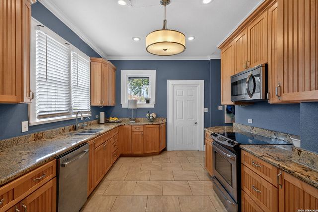 343 W Gramercy Pl, San Antonio, TX 78212