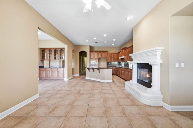 3805 Mendocino Ct, West Sacramento, CA 95691