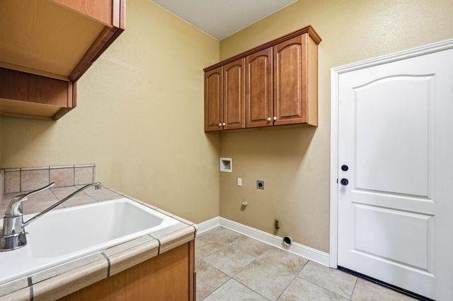3805 Mendocino Ct, West Sacramento, CA 95691