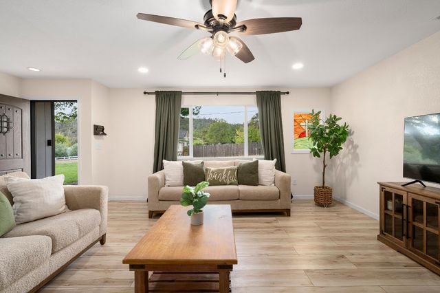 6600 Richard Ave, Placerville, CA 95667